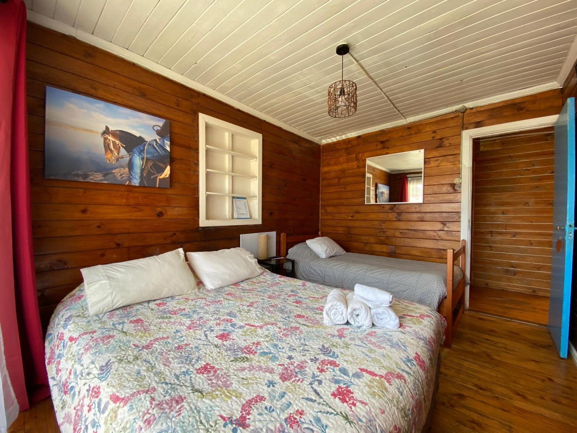Hostel Moreno 皮奇勒姆 外观 照片